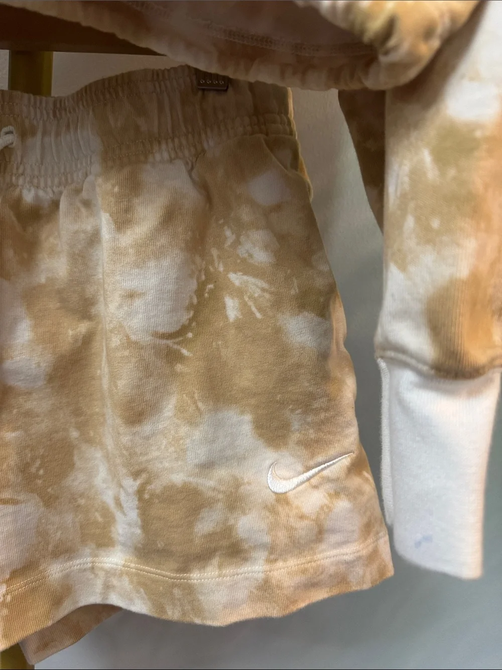 Nike Tie-Dye Zip Hoodie & Shorts Set - Tan, White